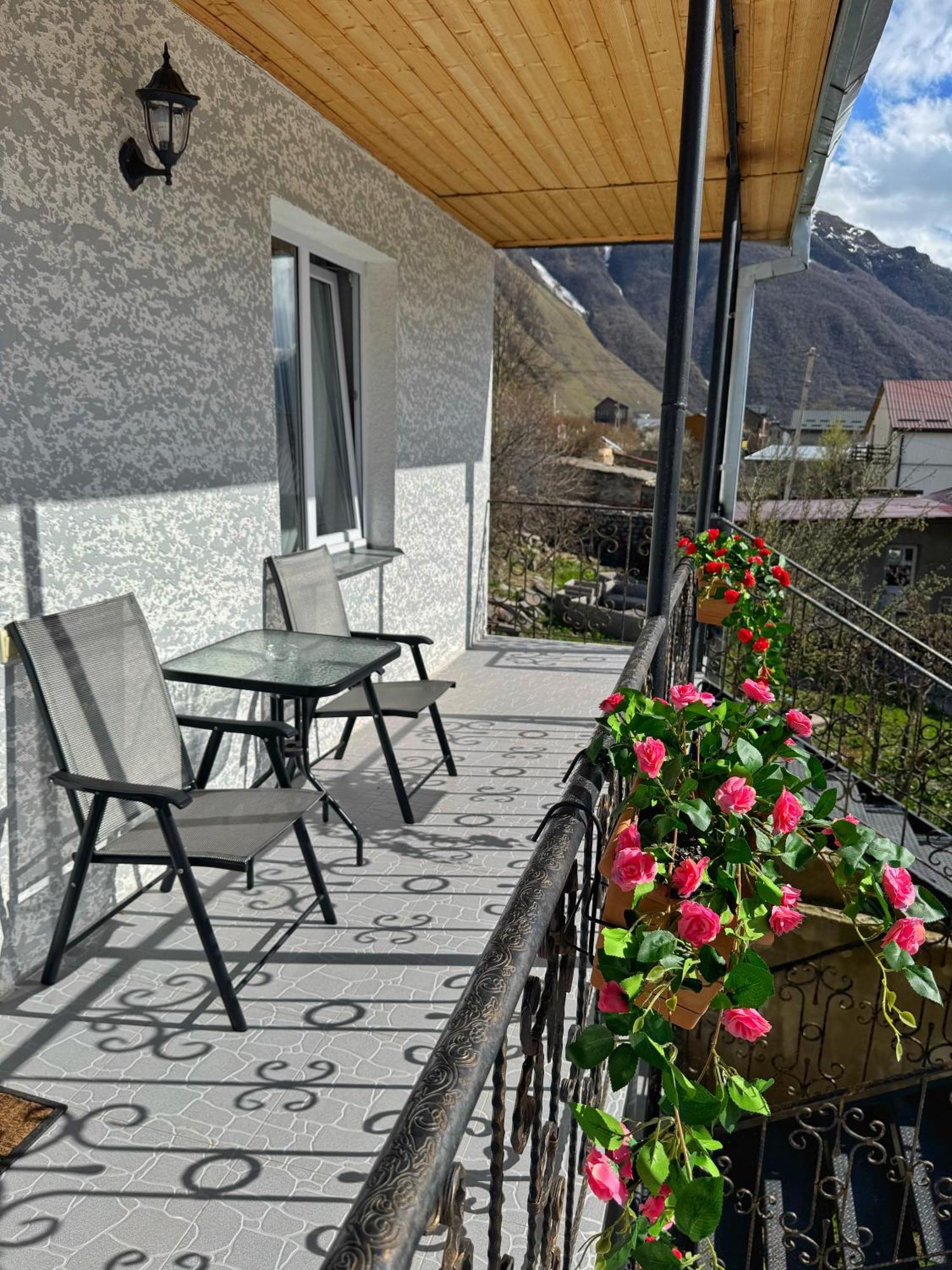 Hotel Elia Kazbegi Exterior foto
